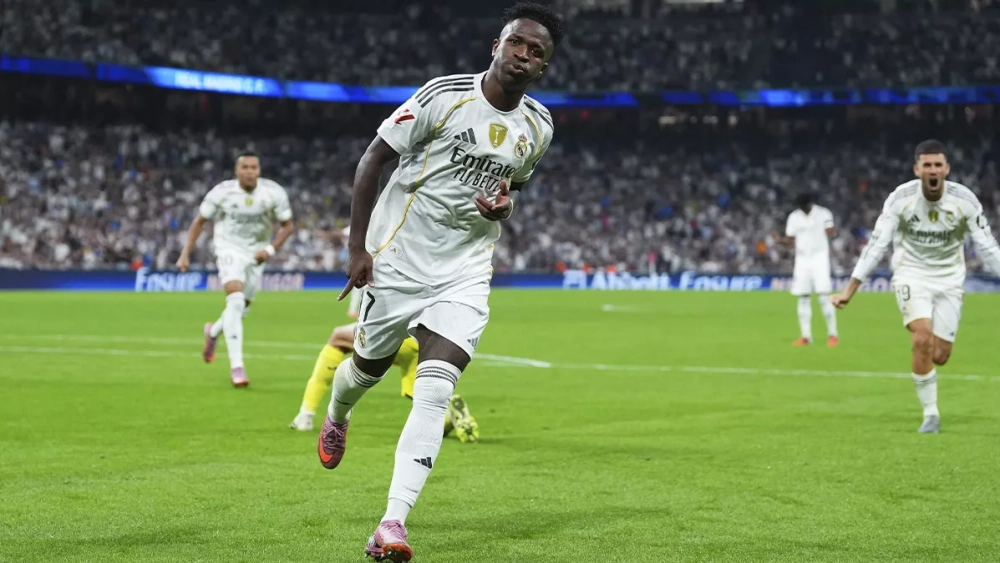 Vinicius Jr. festejando uno de sus goles ante el Villarreal (3-1)