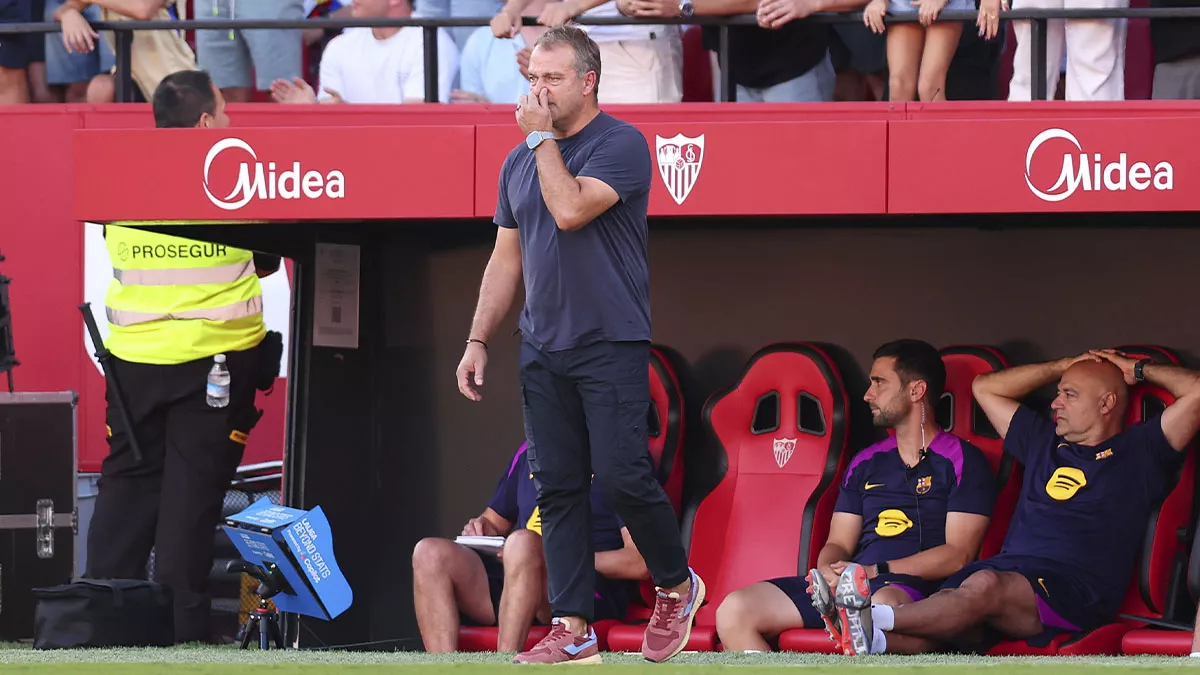 Hansi Flick cree que el Barça «volverá más fuerte» del parón tras la goleada en Sevilla