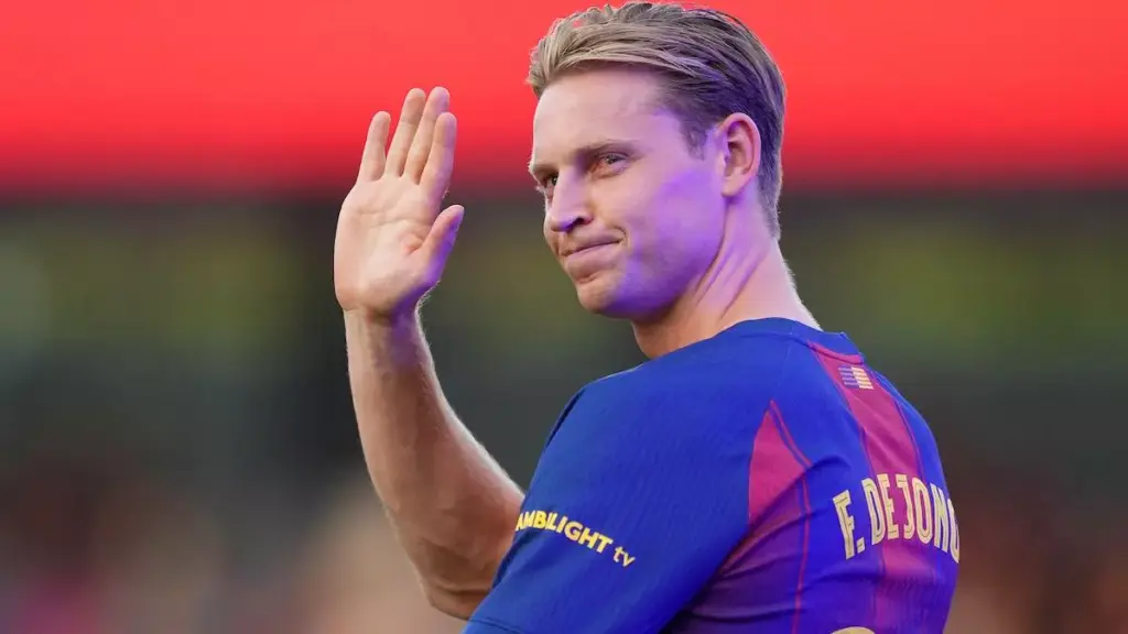Deco cierra la renovación de Frenkie de Jong hasta 2029