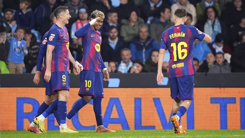 Jugadores del Barça festejando el gol de Lamine ante el Celta