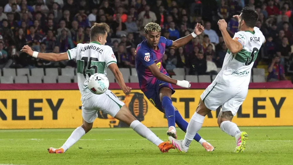 Lamine Yamal hizo el 1-0 del Barça-Elche