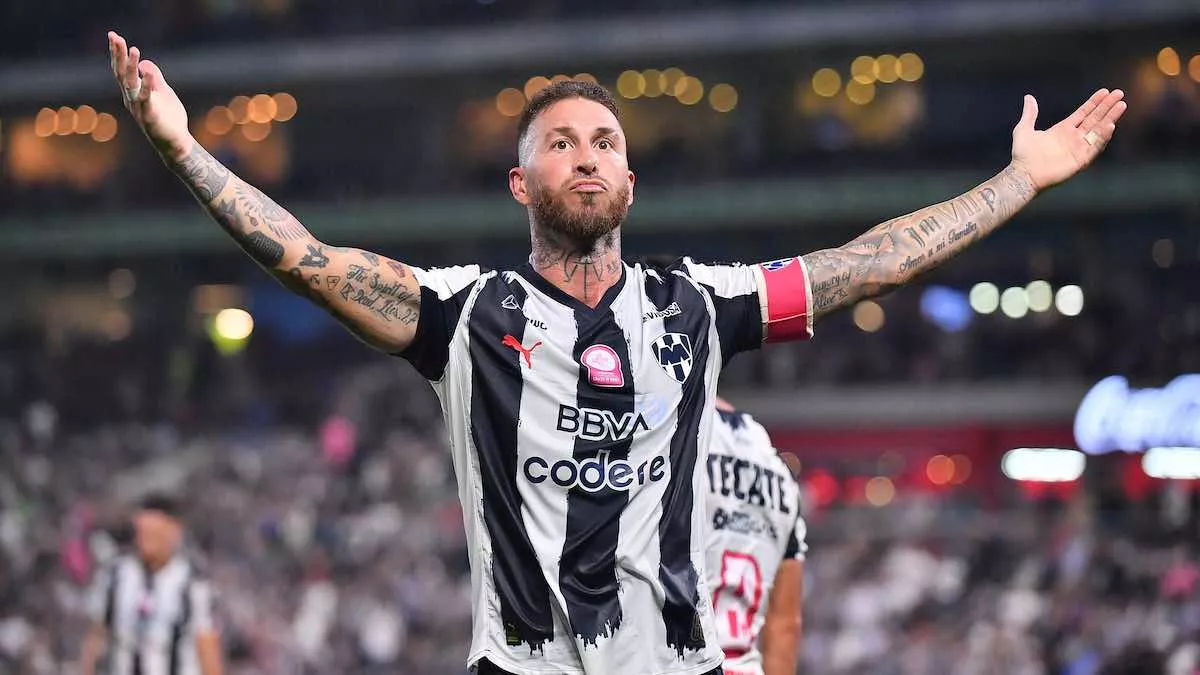 Sergio Ramos abandona México y busca un último milagro: jugar el Mundial con España