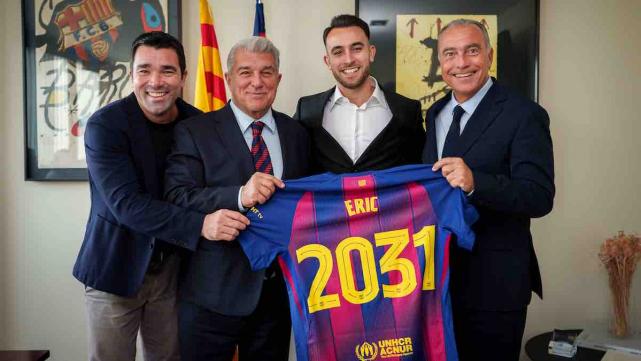 Eric Garcia renueva con el Barcelona hasta 2031