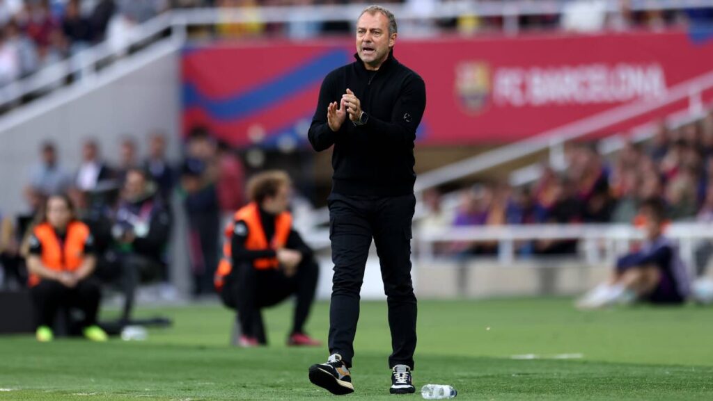 Hansi Flick: mejor entrenador de LaLiga en los Globe Soccer Awards