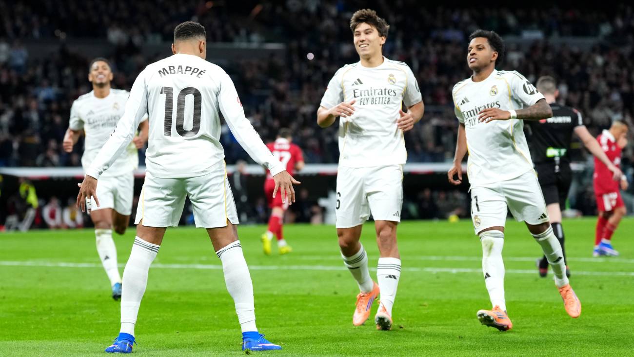 Real Madrid 2-0 Sevilla: Bellingham y Mbappé salvan otro ‘match ball’ para Xabi Alonso