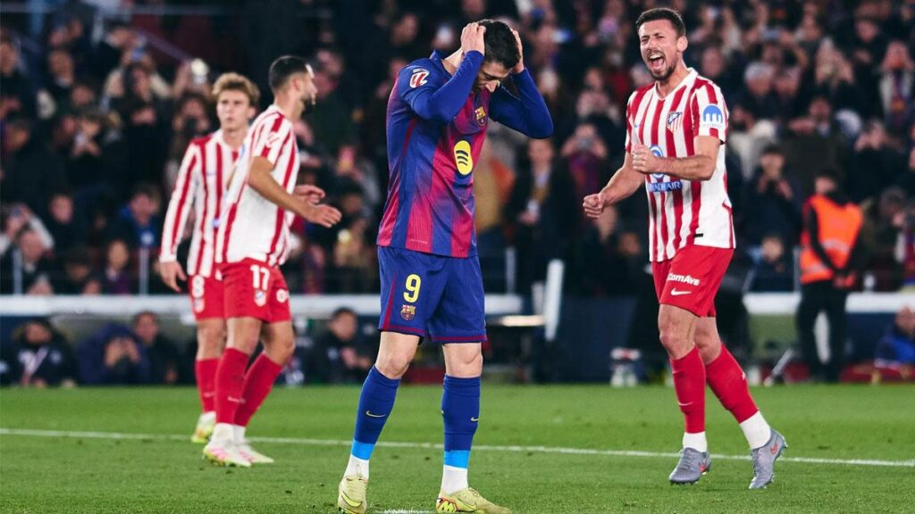 Lewandowski falló su 2° penalti en LaLiga 25/26 y alcanzó un récord con el Barça