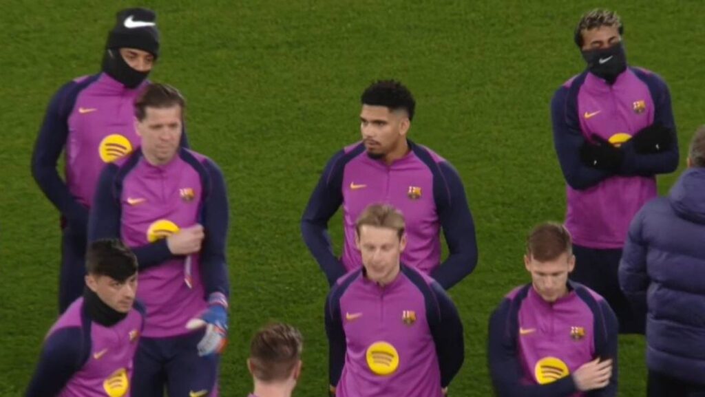 Ronald Araujo vuelve a entrenar con el Barça y podría regresar en la Supercopa