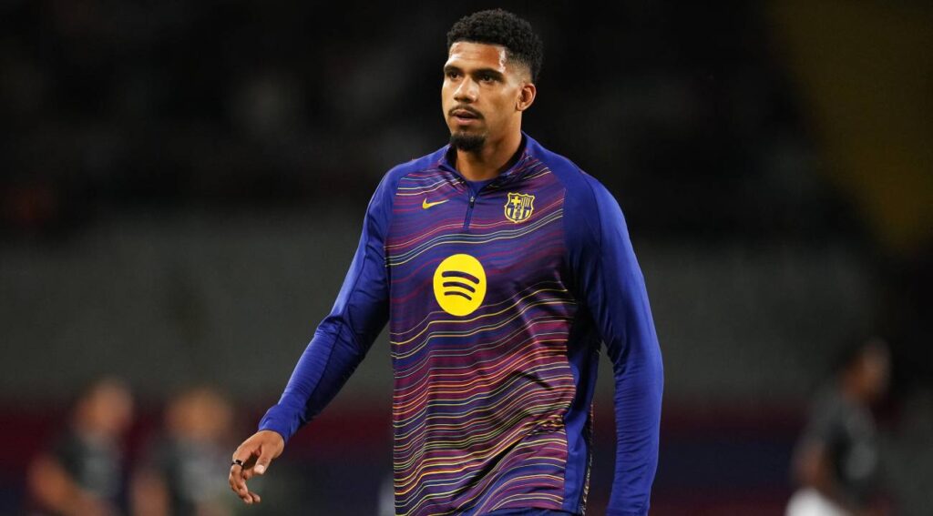 Ronald Araujo no estará disponible ante Espanyol y apunta a la Supercopa