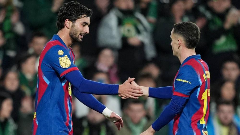 Ferran Torres festejando su gol contra el Racing