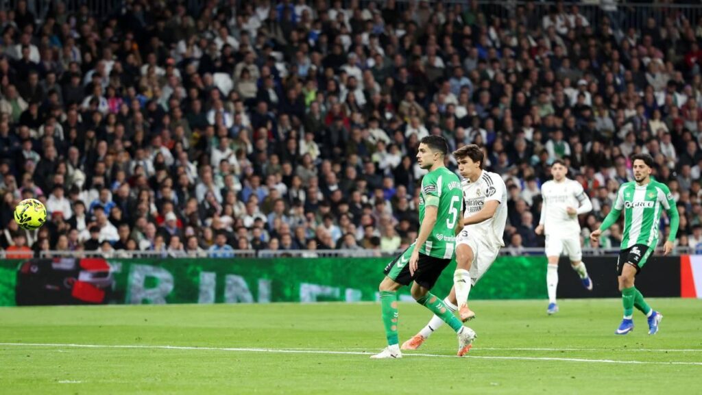 Clasificación de LaLiga 25-26 tras la goleada del Real Madrid al Betis