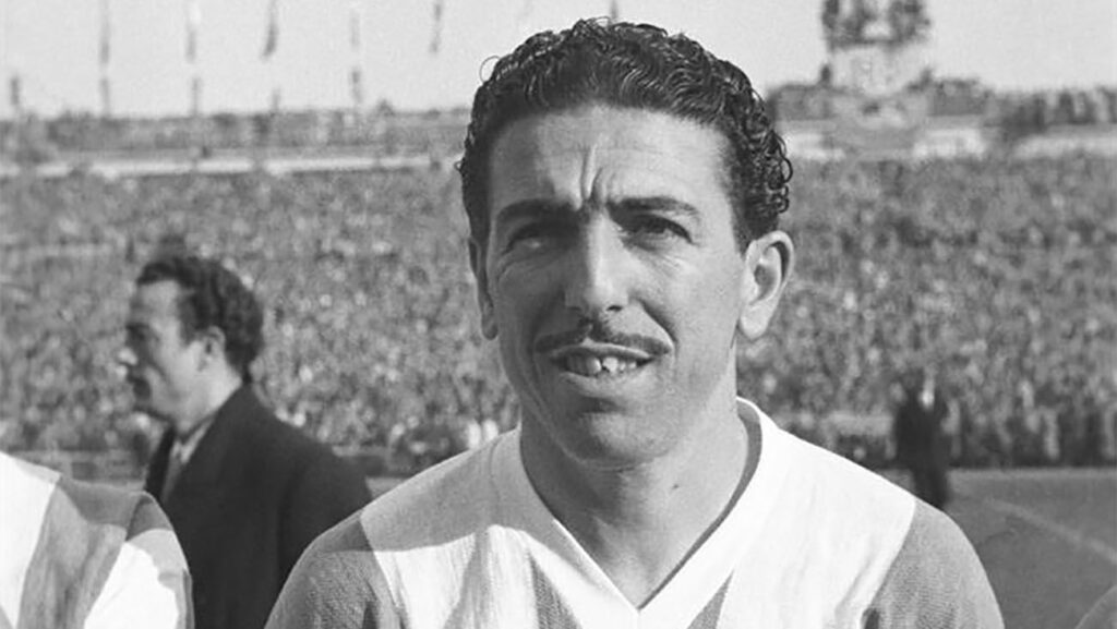 El argentino Ángel Labruna jugó a sus 39 años en Suecia 1958