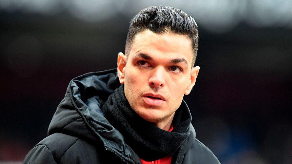 Ben Arfa antes de un encuentro en la Ligue 1 en 2021