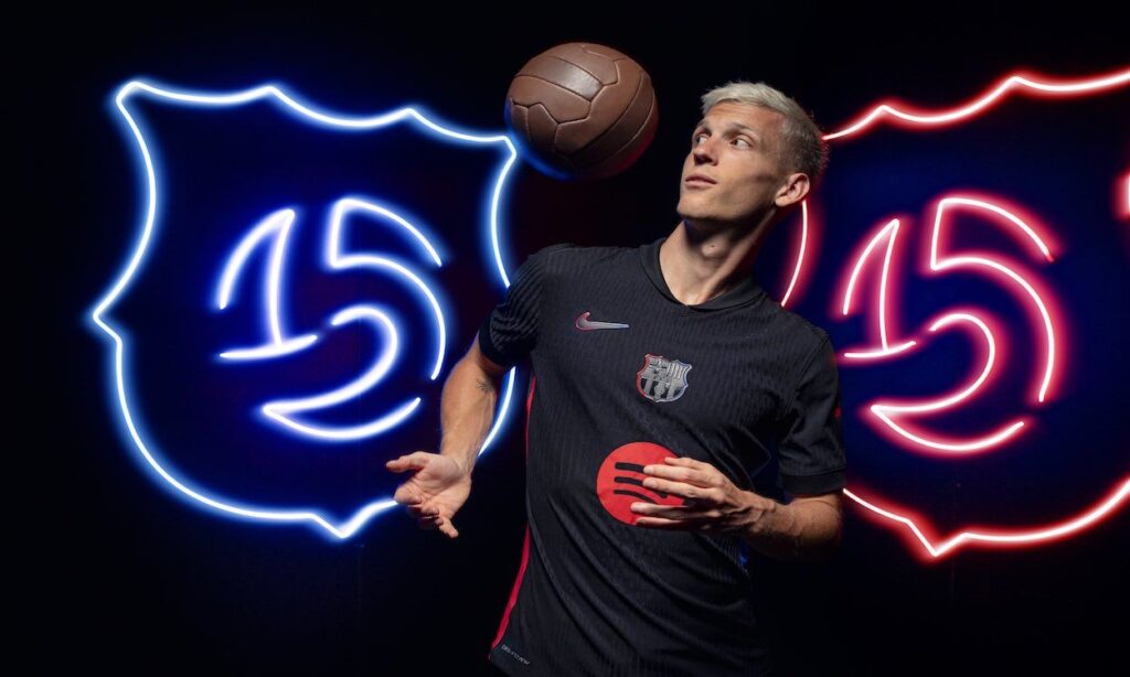 Dani Olmo camiseta negra