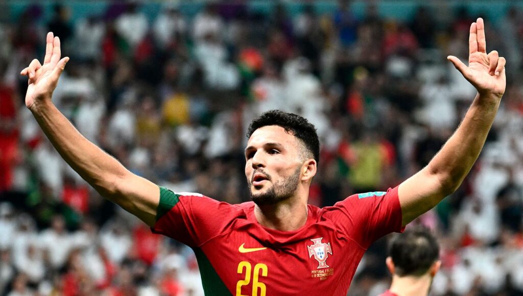 Gonçalo Ramos celebrando un gol con Portugal en el Mundial