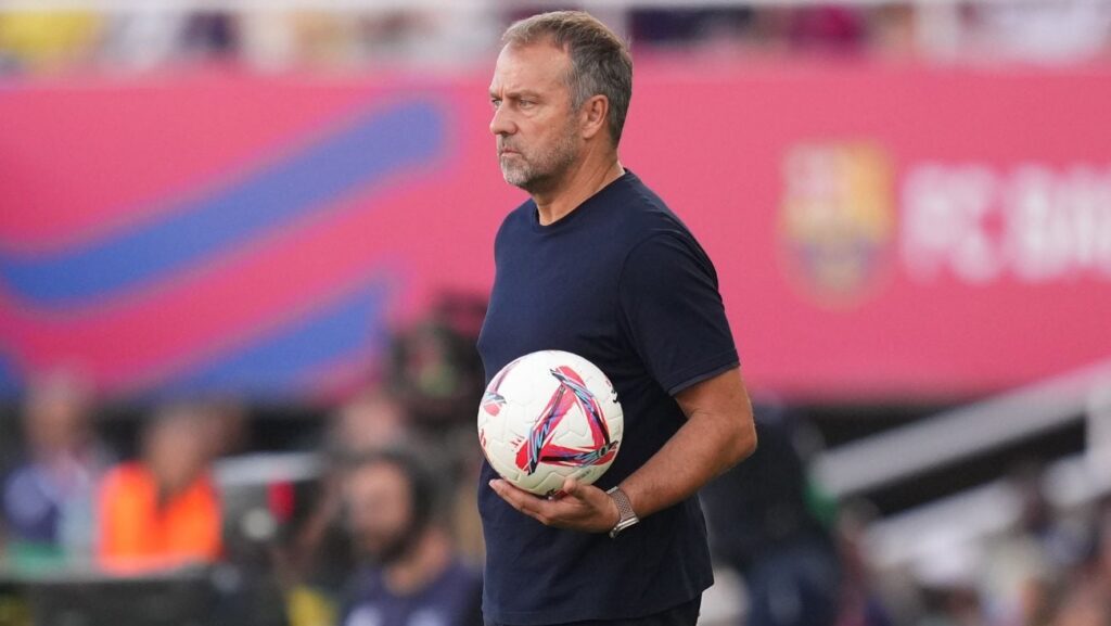 Los cuatro jugadores insustituibles en el once titular de Hansi Flick