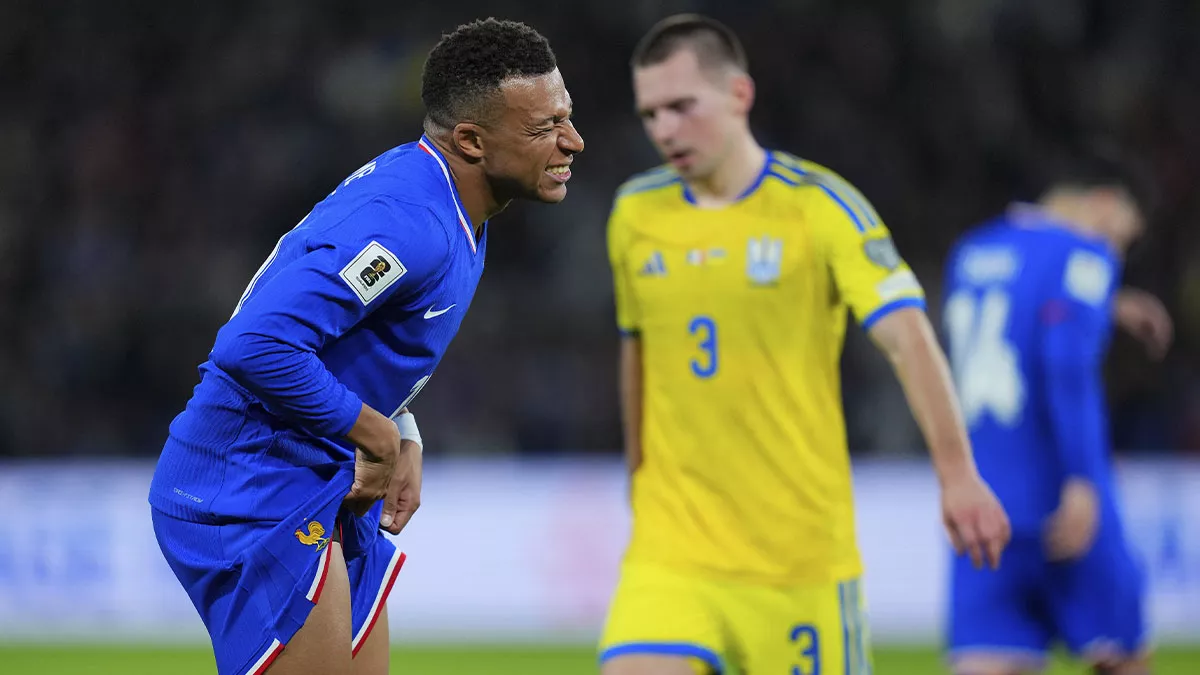 Más problemas para el Real Madrid: Mbappé vuelve lesionado con Francia