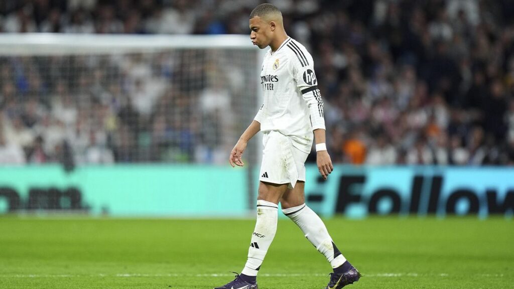¡Mbappé suplente! Sorpresas en la alineación del Real Madrid ante el Barcelona
