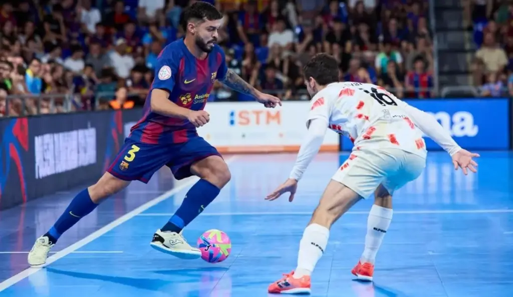 Mamadou Touré destroza a ElPozo y acerca la Liga de fútbol sala al Barça