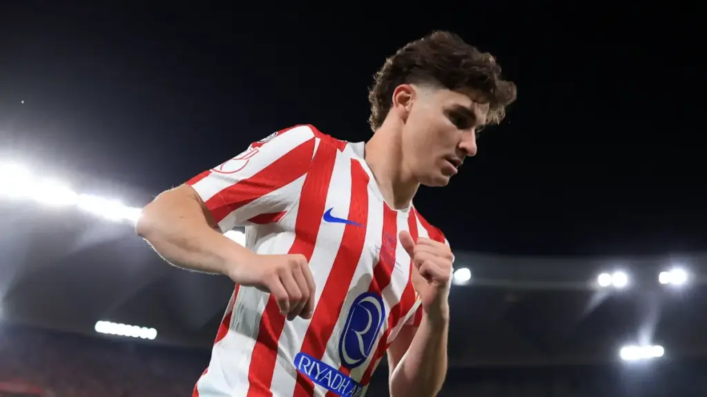 Julián Álvarez da el «sí» al Barcelona por cinco temporadas y se arma el lío con el Atlético de Madrid