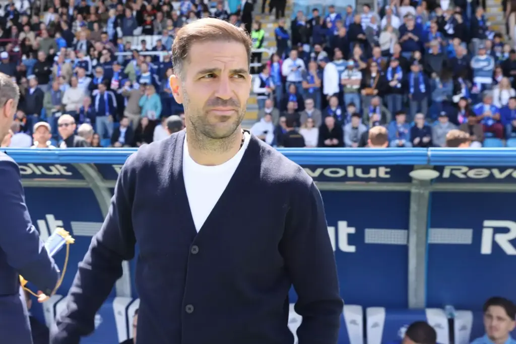 Cesc Fàbregas es el elegido por Laporta para sustituir a Hansi Flick en el banquillo del Barça