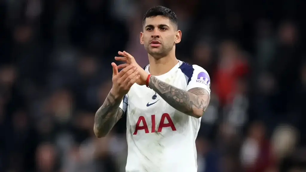 Mercado de fichajes: Cristian Romero busca salir del Tottenham y despierta el interés en Europa