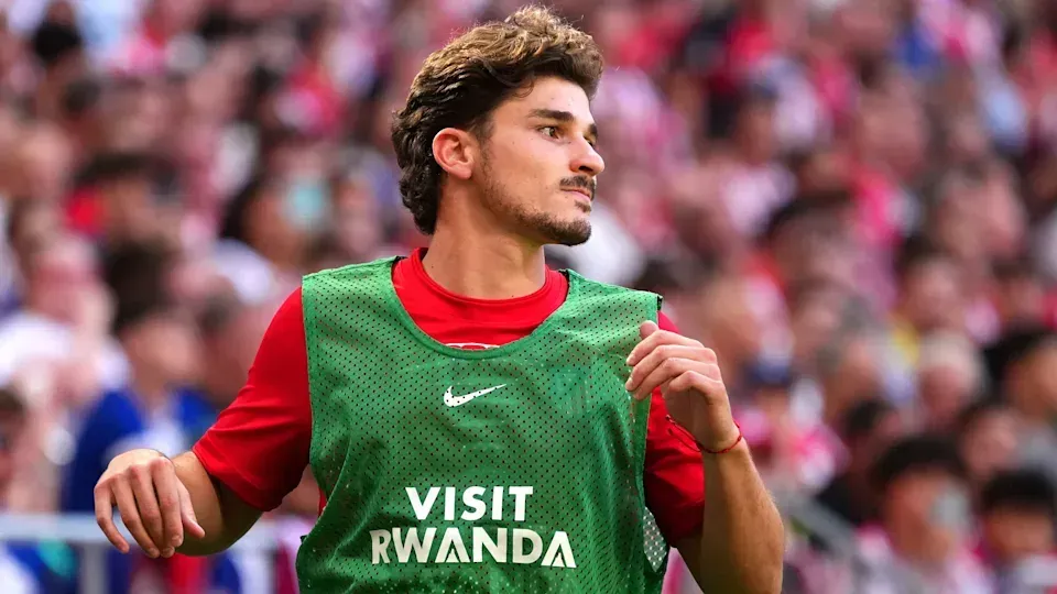 La única salida que le queda a Julián Álvarez para irse al Barcelona