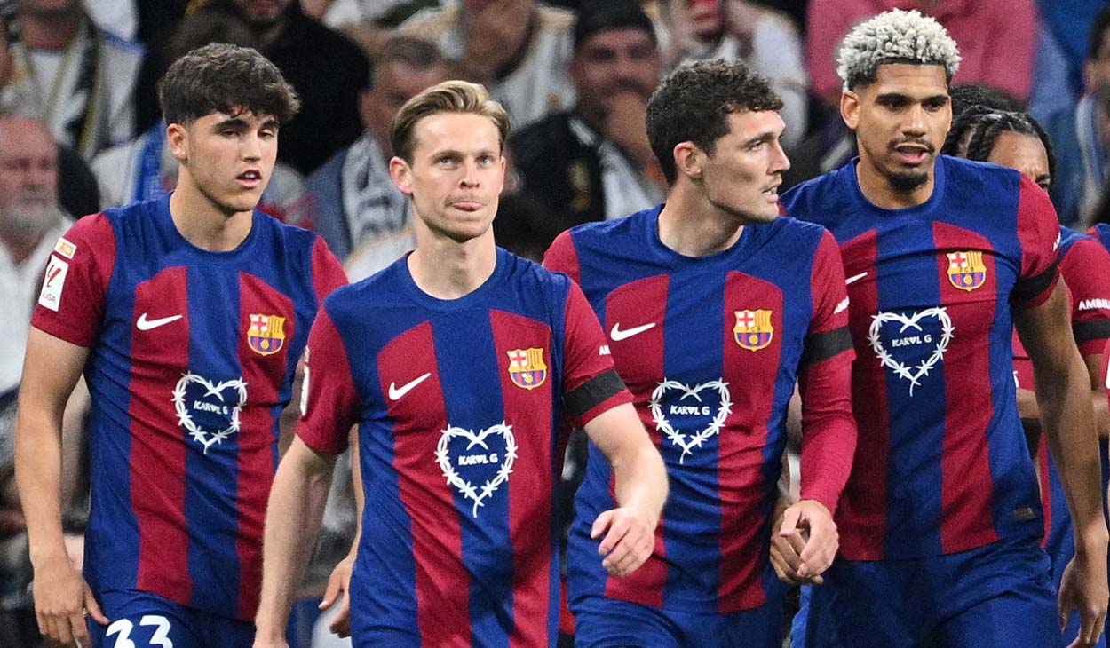 Andreas Christensen and Ronald Araújo during a League Classic