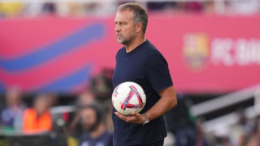 Hansi Flick en el duelo entre el FC Barcelona y el Real Valladolid en la jornada cuatro de LaLiga EA Sports 2024 25 Hansi Flick en el duelo entre el FC Barcelona y el Real Valladolid en la jornada cuatro de LaLiga EA Sports 2024 25