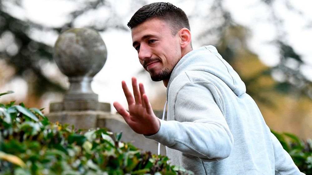 Lenglet is already in Barcelona to negotiate his final departure