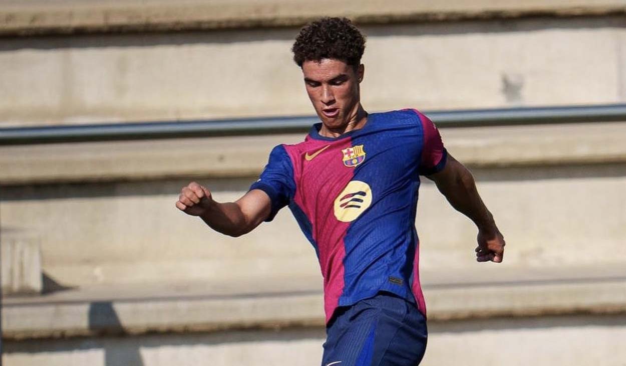 Noah Darvich in a match with Barça Atlètic