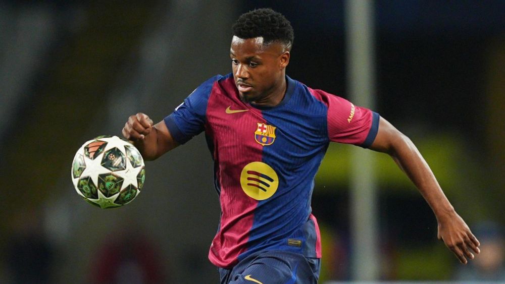 Ansu Fati with FC Barcelona in the match against Borussia Dortmund in the UEFA Champions League