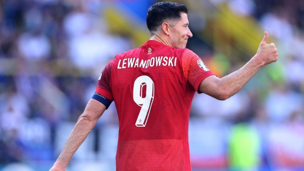 Robert Lewandowski in a match with the Polish national team against France in Euro 2024