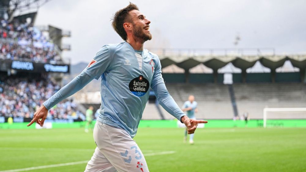 Óscar Mingueza in the match between Celta de Vigo and CD Leganés in LaLiga EA Sports