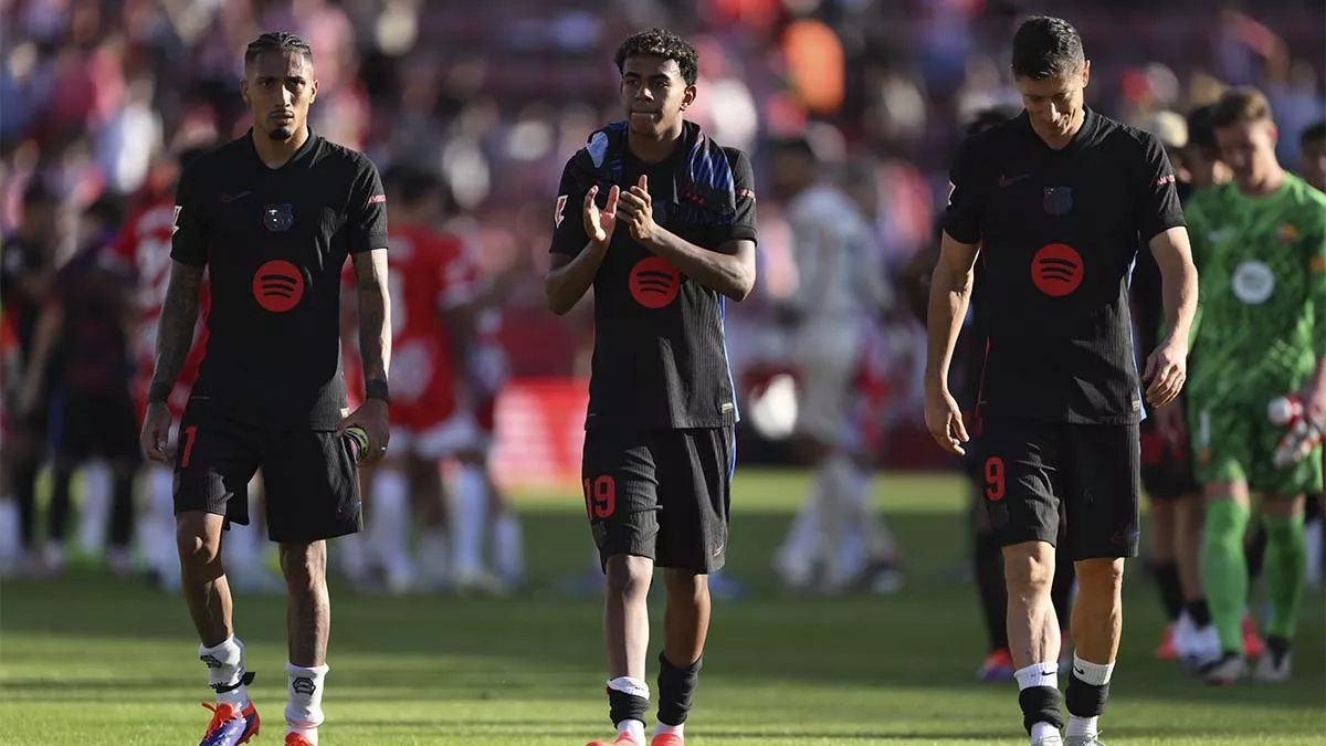 Raphinha, Lamine Yamal and Lewandowski in a Barça match