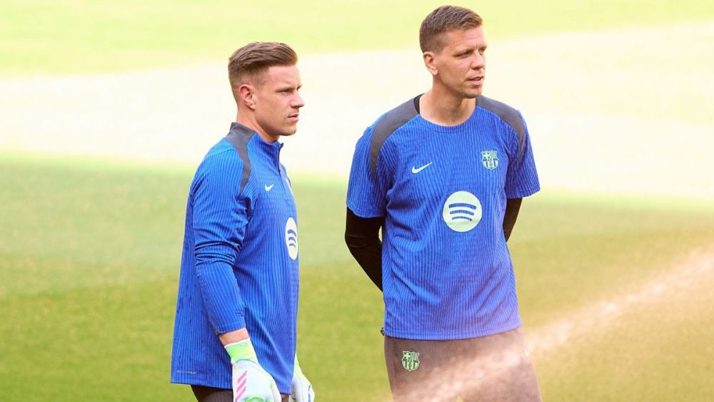 Ter Stegen and Szczesny in an FC Barcelona training session