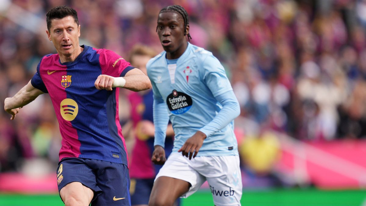 Ilaix Moriba en un duelo entre el Celta de Vigo y el Barça en LaLiga EA Sports 2024 25