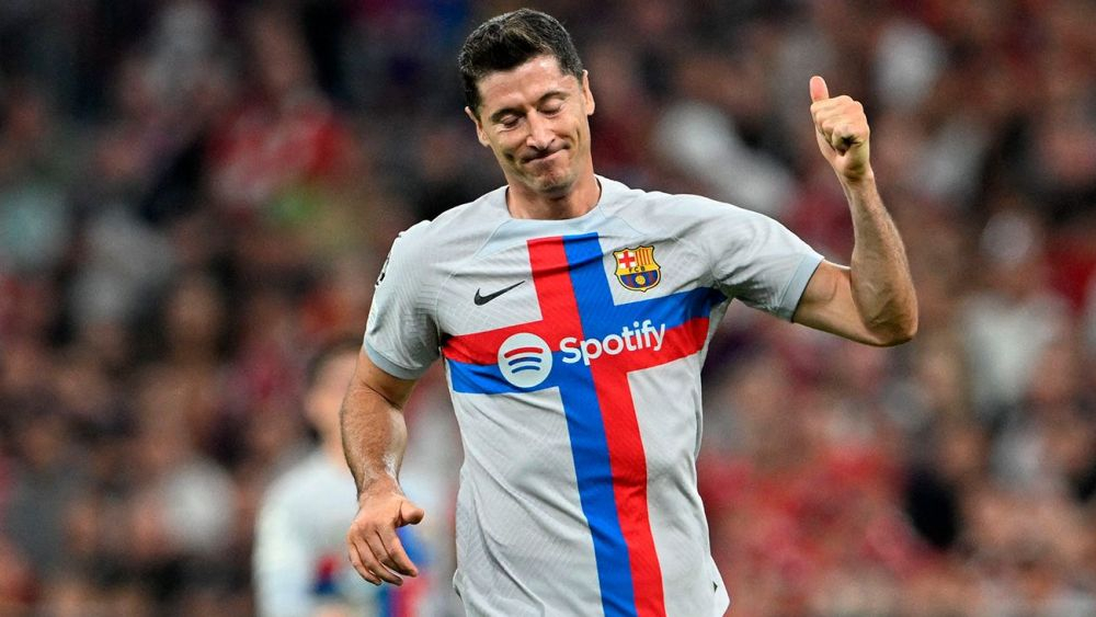Lewandowski against Bayern in Champions League