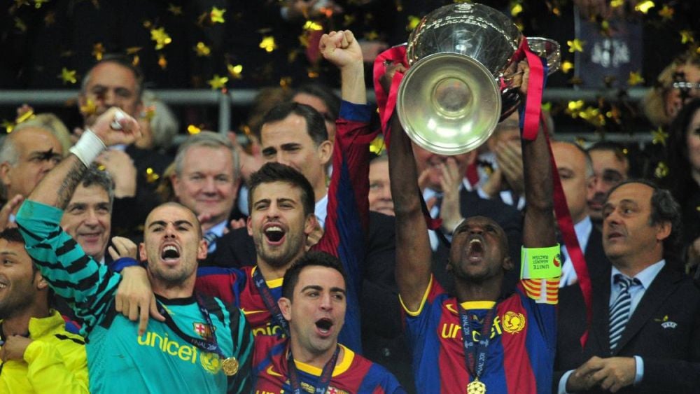 Abidal levanta la cuarta orejona en la historia del Barça