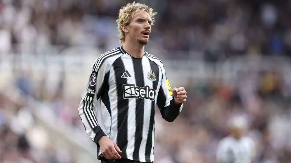 Nick Woltemade in his debut with Newcastle against Wolverhampton (1-0)