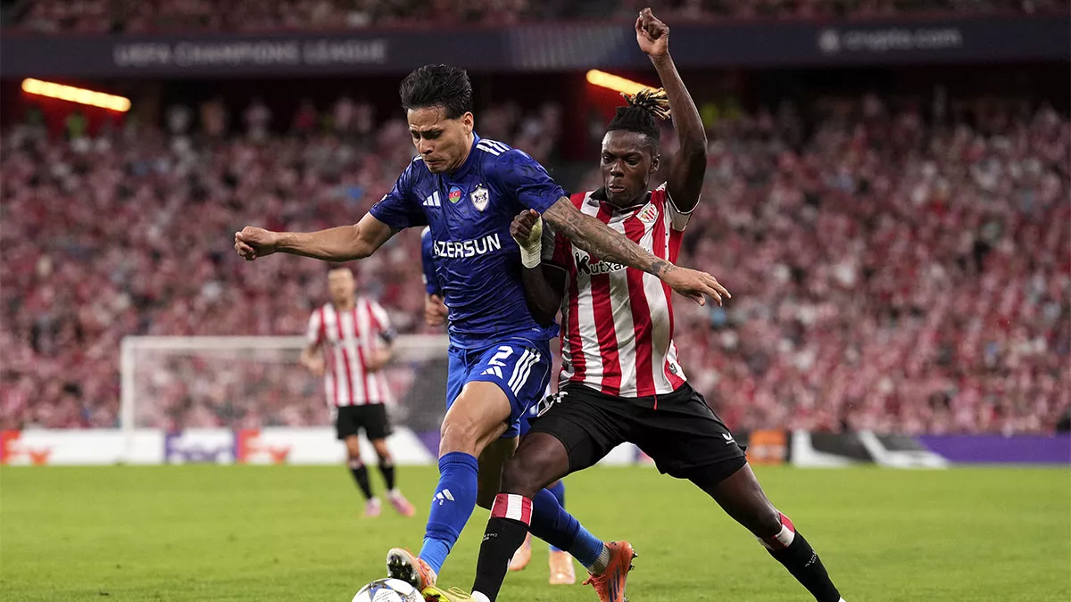 Nico Williams challenging for a ball in the Athletic-Qarabag (3-1) match