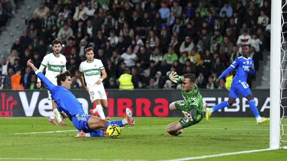 Gonzalo García estuvo cerca de anotar en el descuento