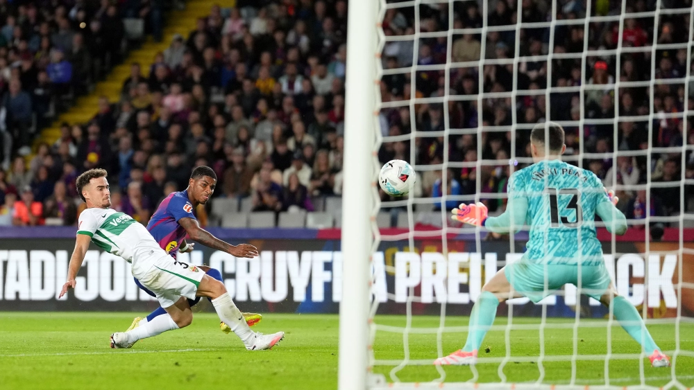 Barcelona 3-1 Elche: Flick's team doesn't fail in Montjuïc and recovers 2nd place in LaLiga