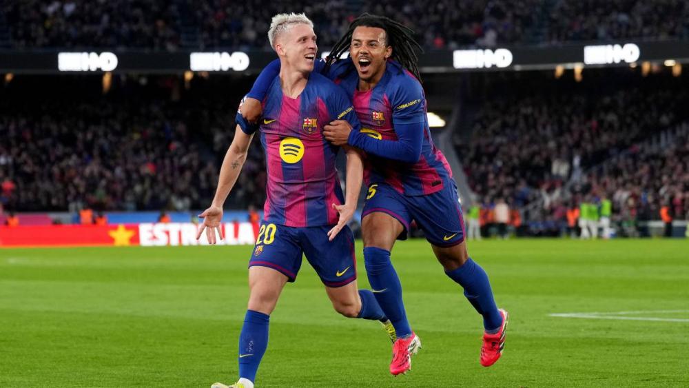 Dani Olmo celebrating Barça's partial 1-0 lead against Oviedo