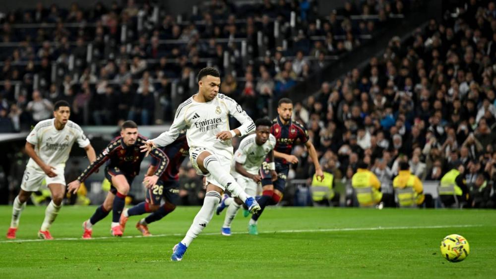 Mbappé scored his sixth penalty in LaLiga 25/26 against Levante (2-0)